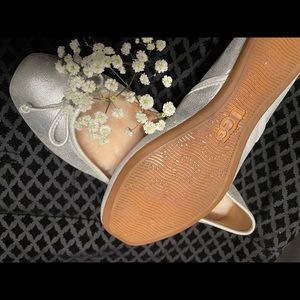 Silver Ugg’s ballerina flats 6.5